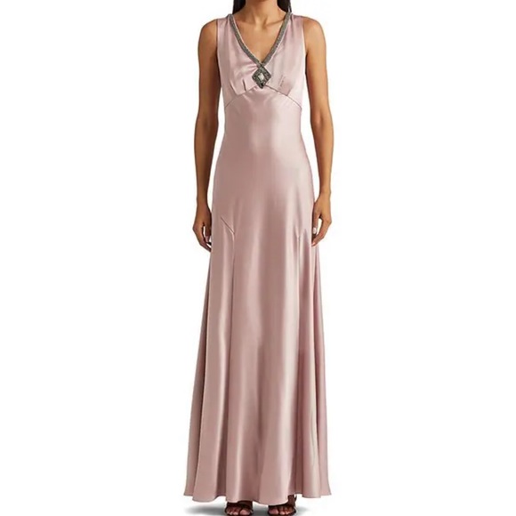 Ralph Lauren Solid Satin Charmeuse V-Neck Sleeveless Pleated Bodice Gown - Picture 2 of 5